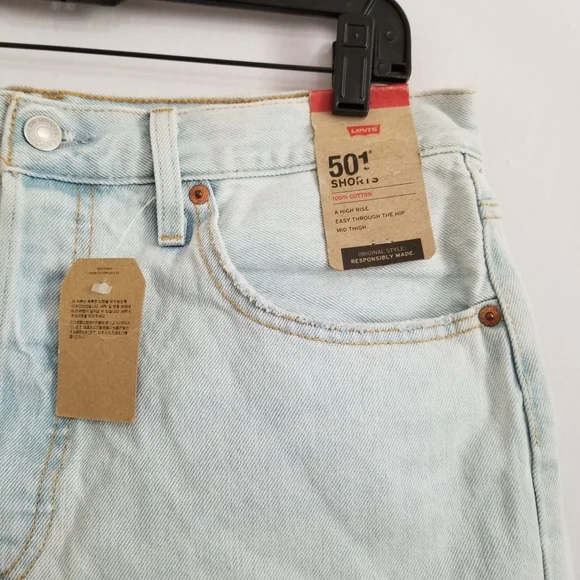 NWT Levi's 501 High Rise Light Wash Jean Shorts Size 31 - Picture 3 of 10